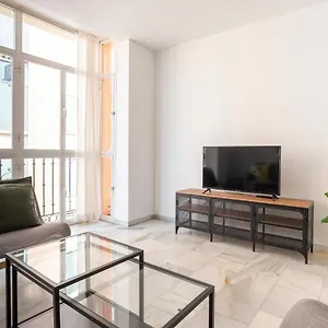 https://lucia-central-station-2-parking-free.1costadelsol.com