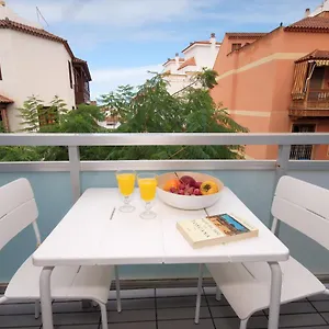 iriarte-52-apartments.tenerifehoteles.net/